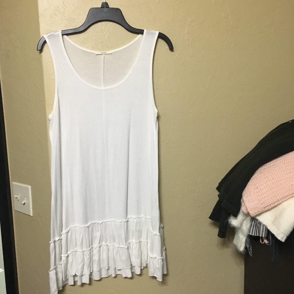 NWOT easel Sleeveless Jersey Top or slip